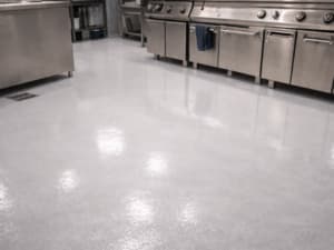 Pavimenti in resina per cucine professionali HACCP Pavimento in resina per cucina professionale igienico e continuo senza fughe